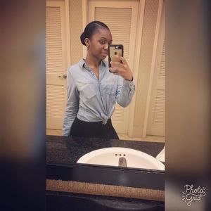 Meet your Posher, Ashanta